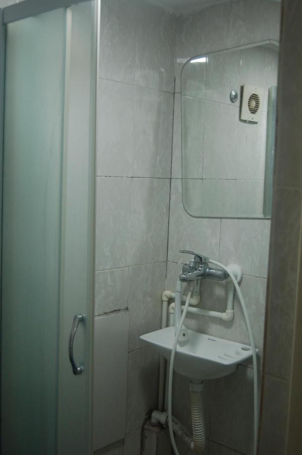 Apartmani Marios Ниш Екстер'єр фото