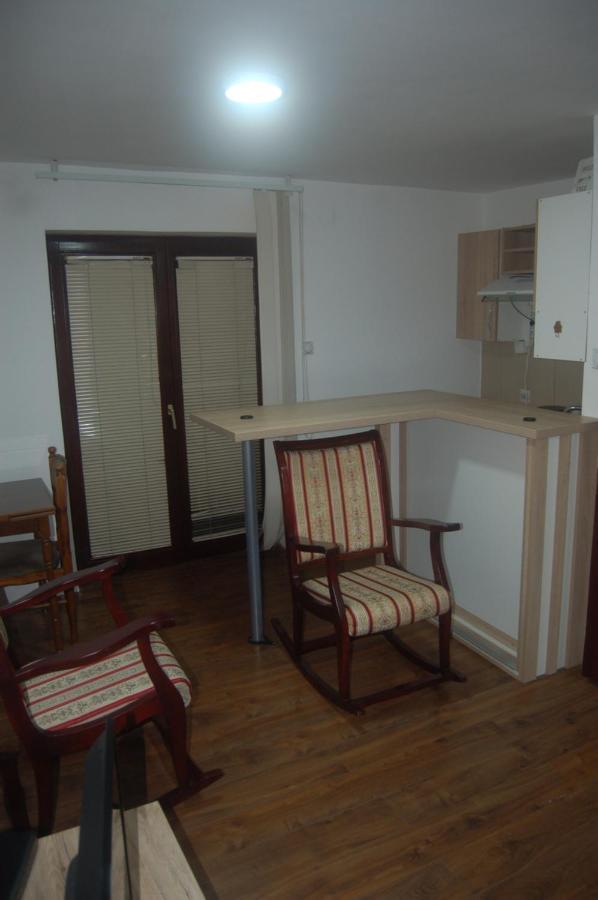 Apartmani Marios Ниш Екстер'єр фото